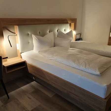 Hotel Julia Am Deich Norden Buitenkant foto